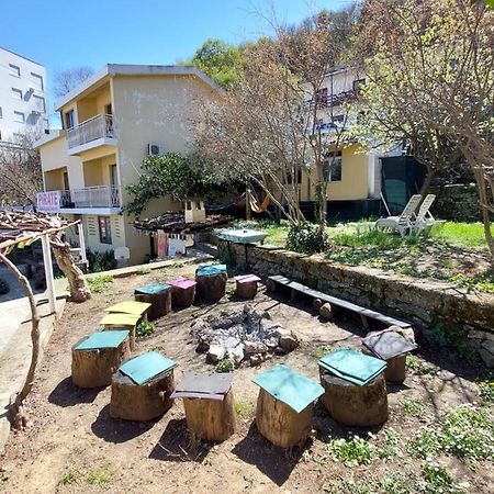 Pirate Backpackers Hostel Ulcinj Exterior photo